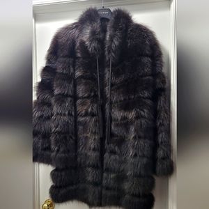 Women's Beaver Coat with Layers and Leather